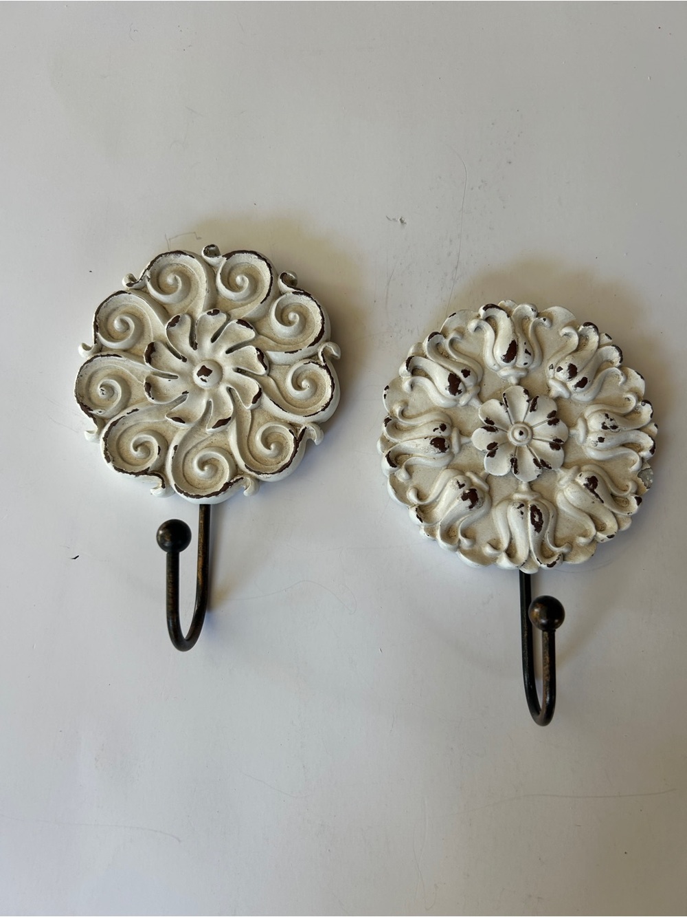 Antique White Floral Metal Wall Hook - Decorative Home Hook (Set of 2)